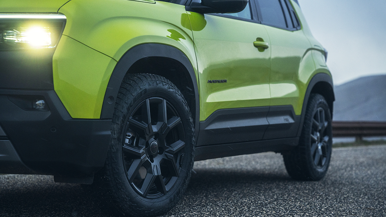 Przegląd samochodu Jeep® – systematyczne kontrole i czynności serwisowe