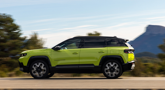 Jeep® promuje odpowiedzialne podejście do środowiska oraz gospodarkę o obiegu zamkniętym 