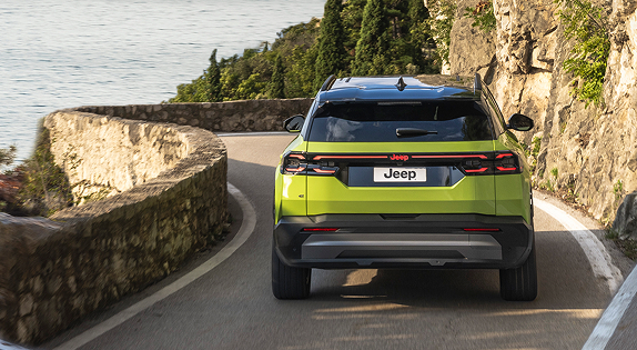 Jeep® dla użytkowników profesjonalnych – pakiet Complete Care dla samochodów hybrydowych
